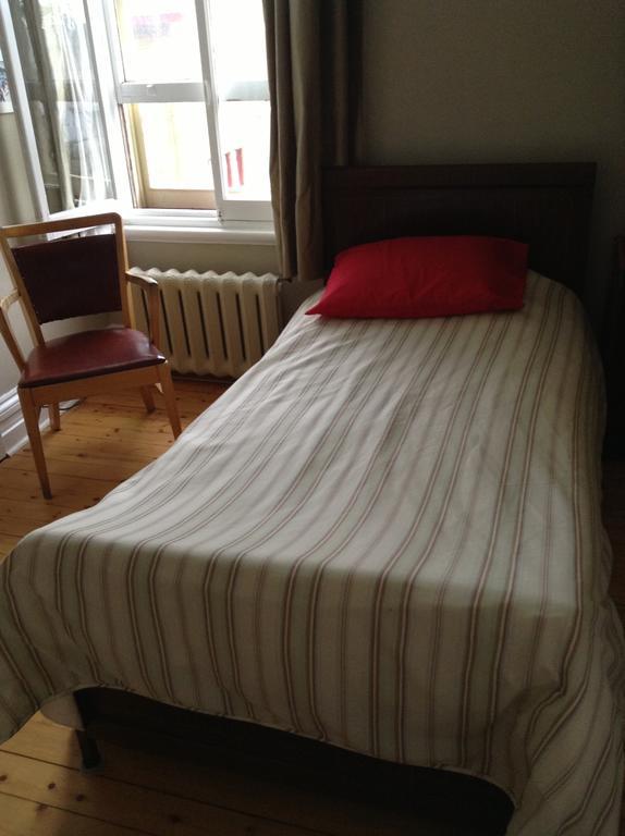 Le Gite Des Soeurs Saint-Luc-de-Vincennes 部屋 写真